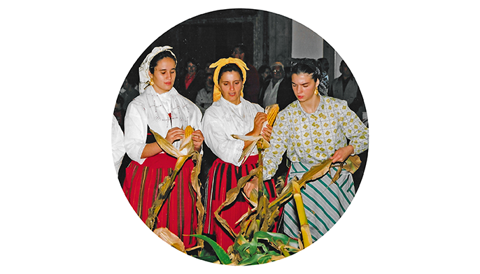 desfolhada danças cantares perre